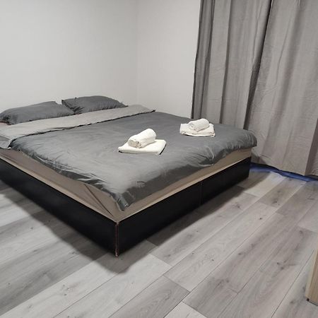 Apartmani Hub Nis Bagian luar foto
