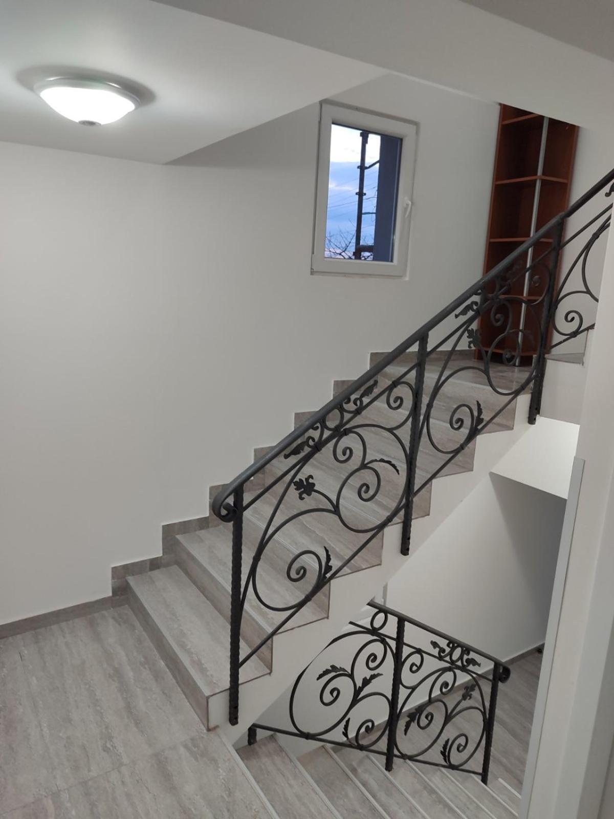 Apartmani Hub Nis Bagian luar foto
