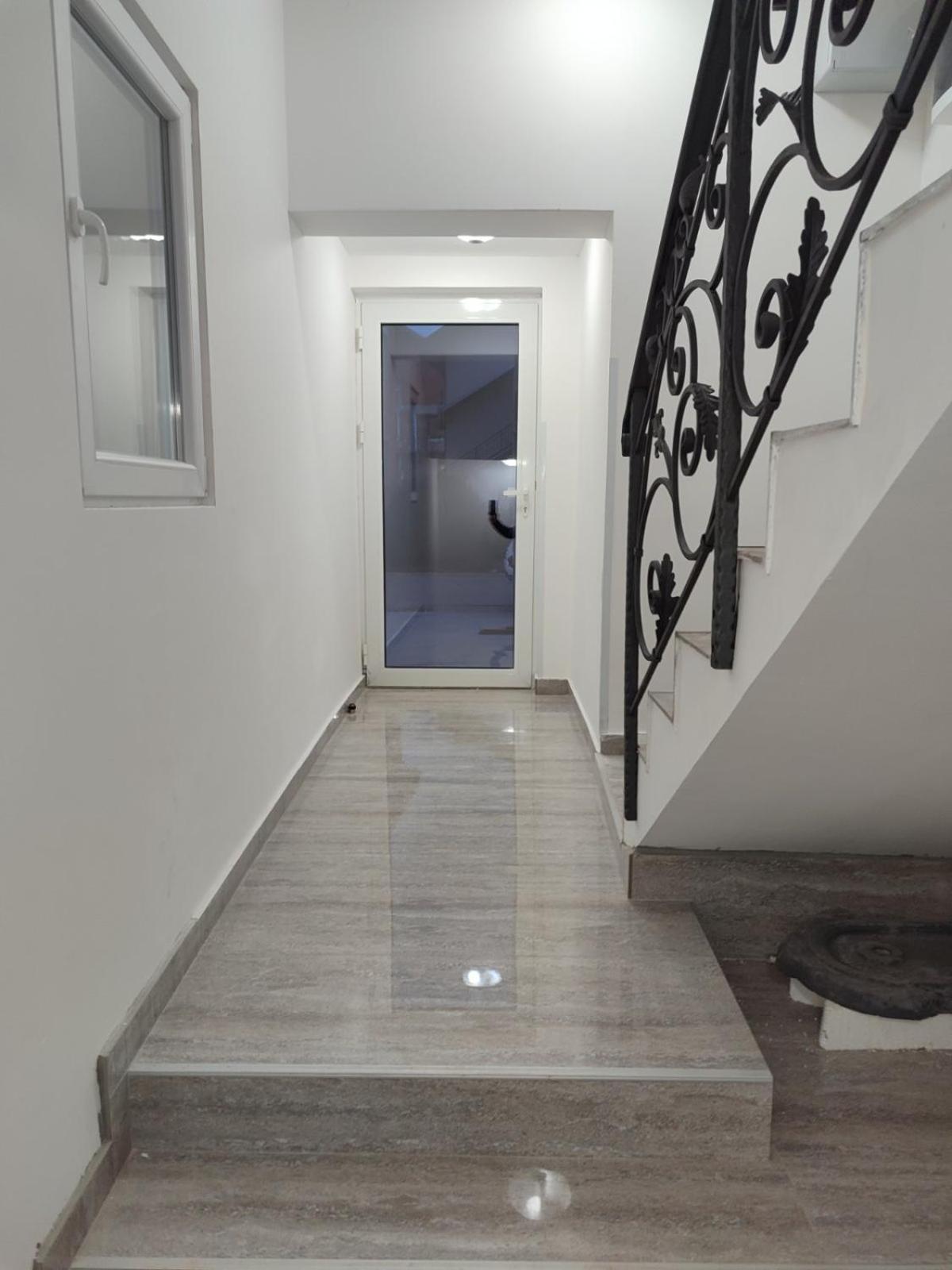 Apartmani Hub Nis Bagian luar foto