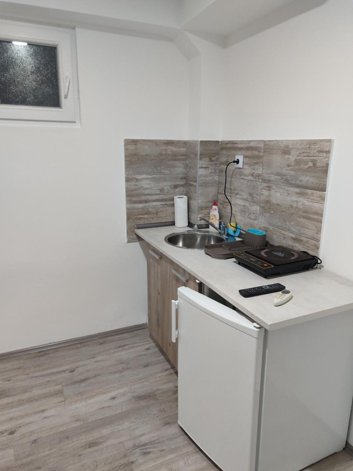 Apartmani Hub Nis Bagian luar foto